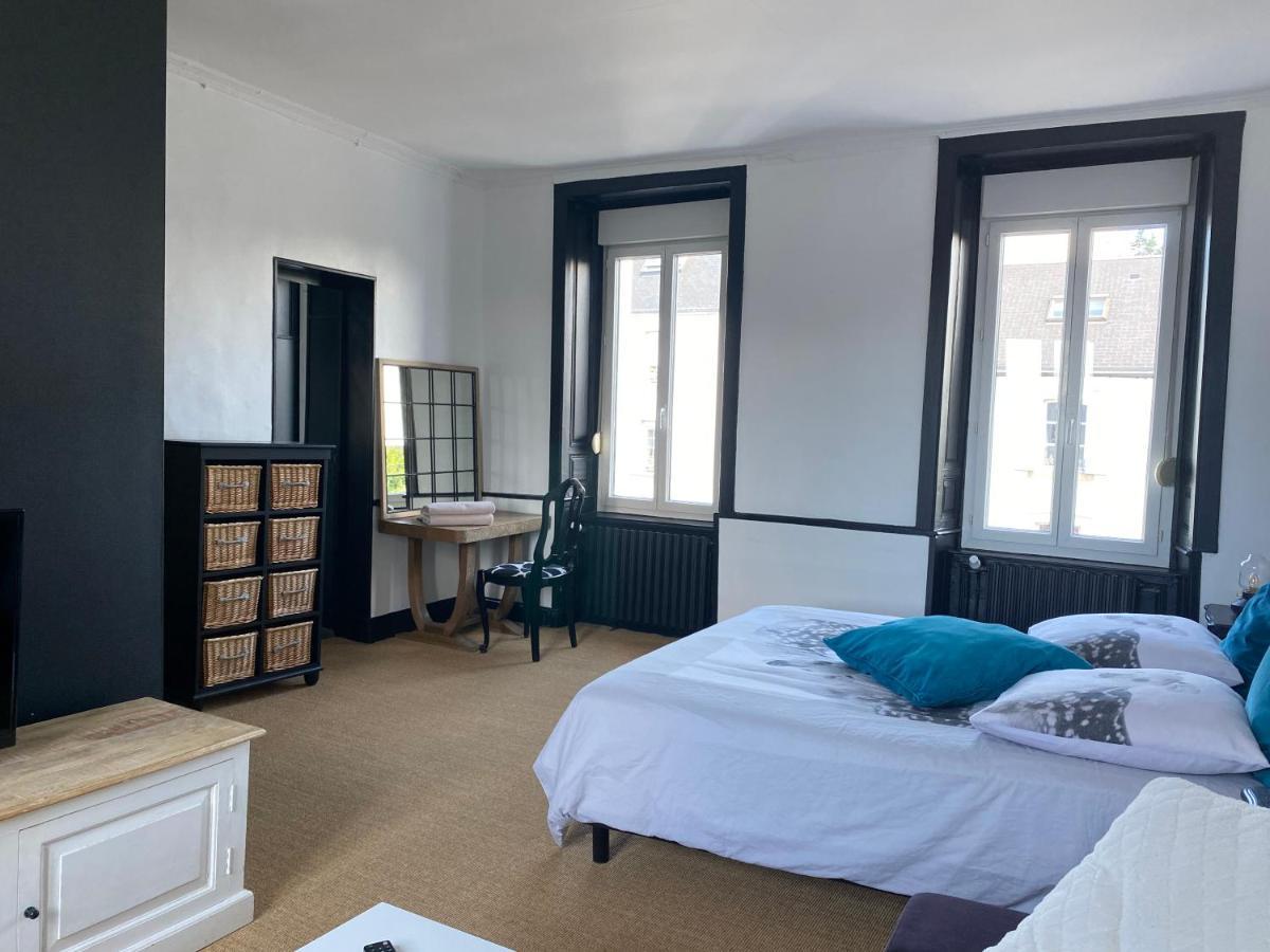 Chambre Spacieuse Dans Maison Renovee Granville Exteriér fotografie